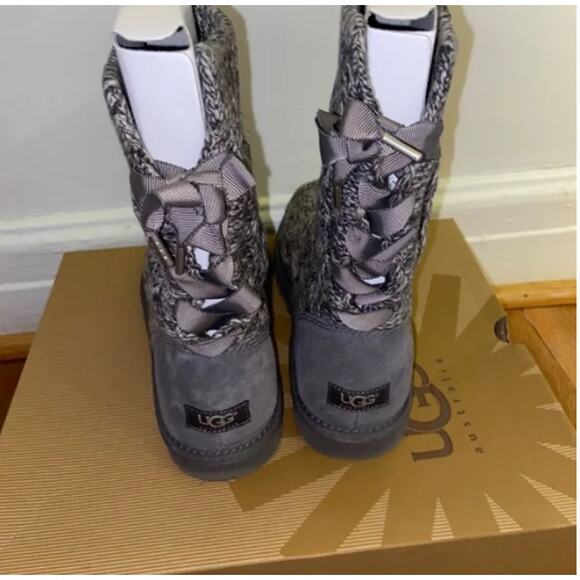 UGG Isla Cableknit Boots Gray Grey Size 9 - Picture 6 of 6